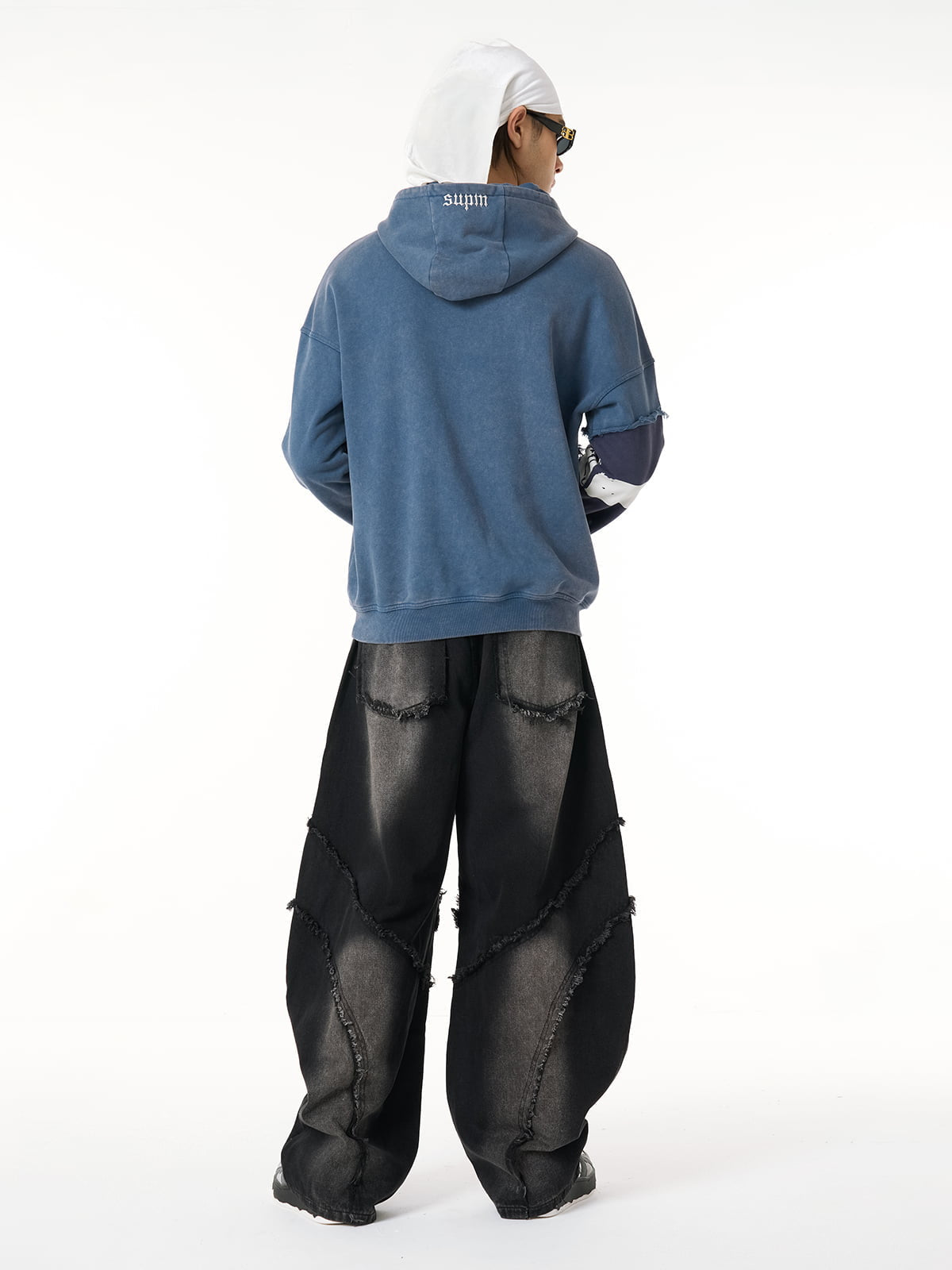 Boutique Mode Paris™ | Jean barillet délavé à bords effilochés