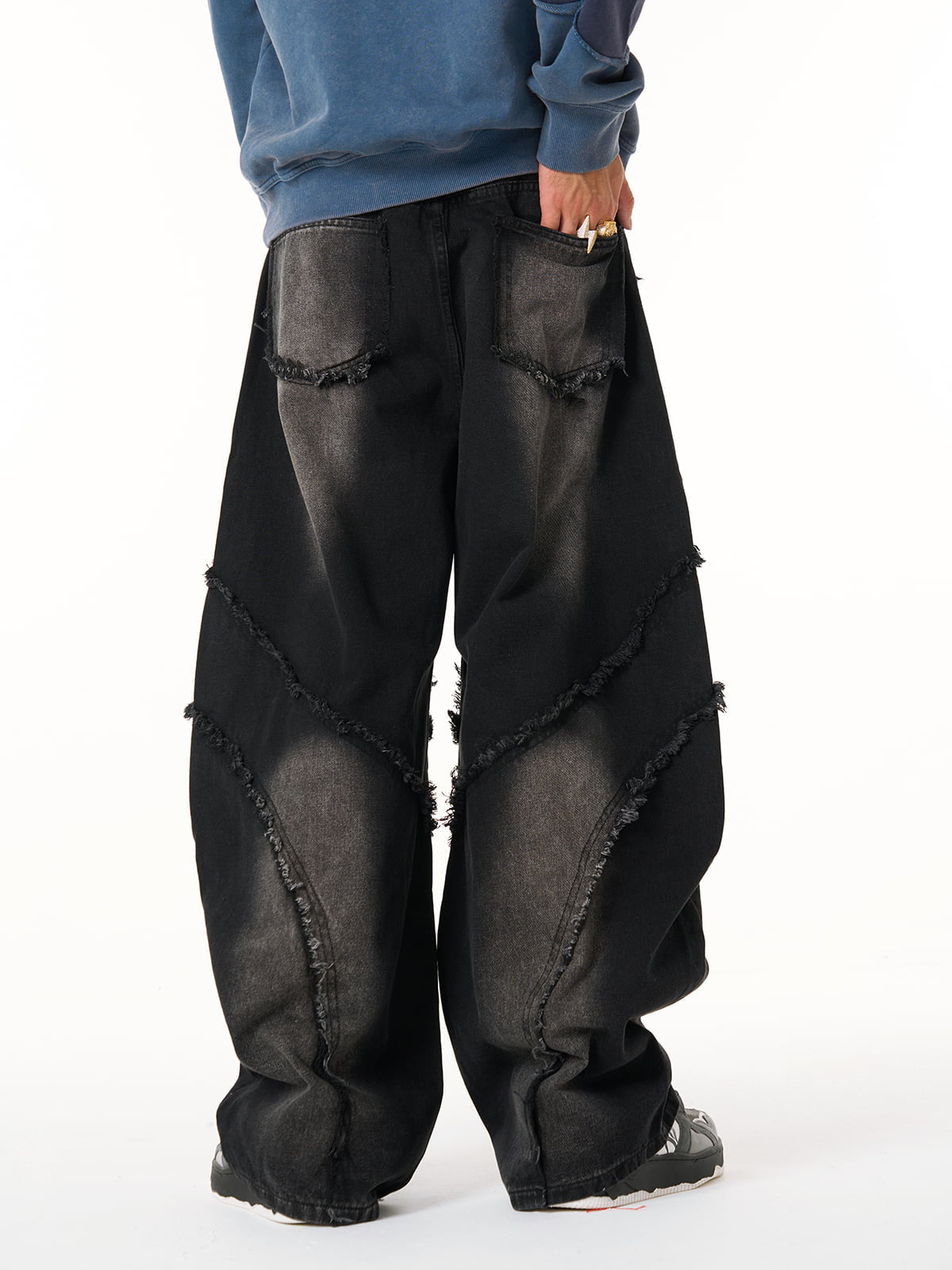 Boutique Mode Paris™ | Jean barillet délavé à bords effilochés