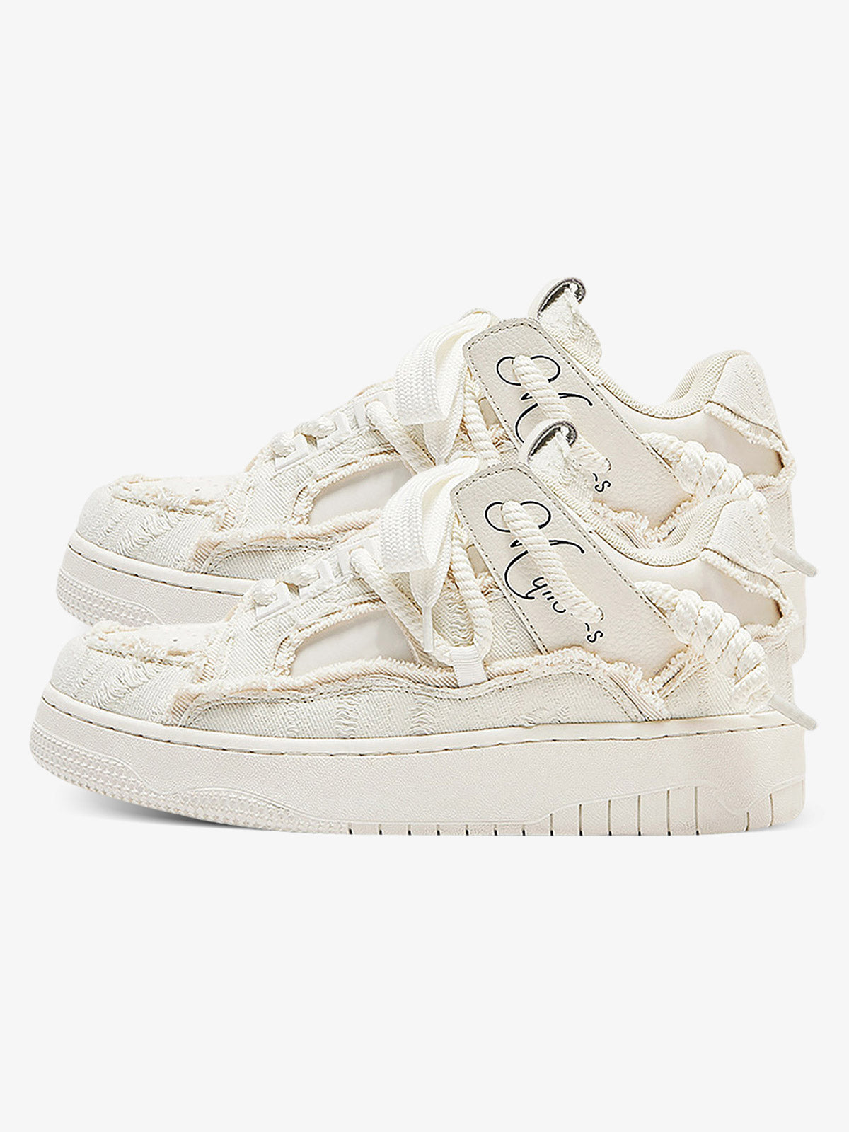 Boutique Mode Paris™ | Série Destruction Baskets à pompons contrastés