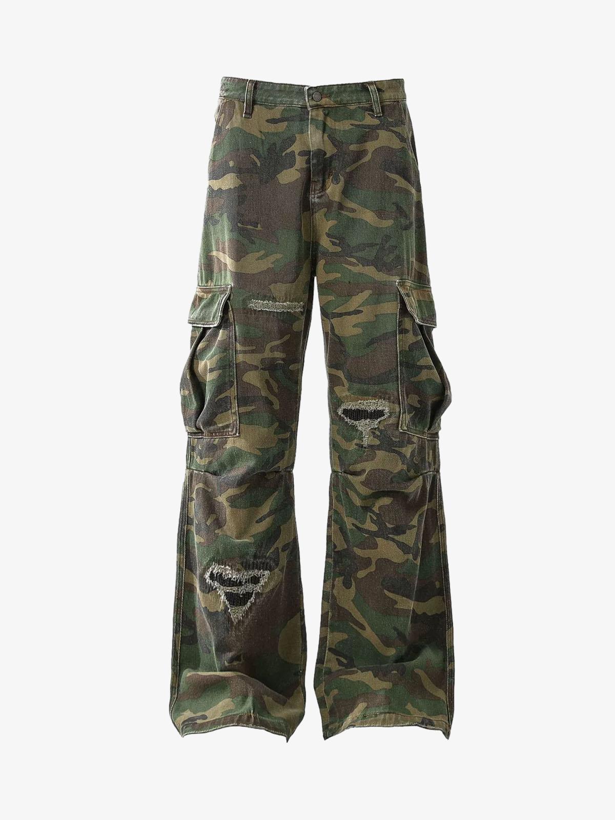Boutique Mode Paris™ | Pantalon cargo évasé déchiré camouflage