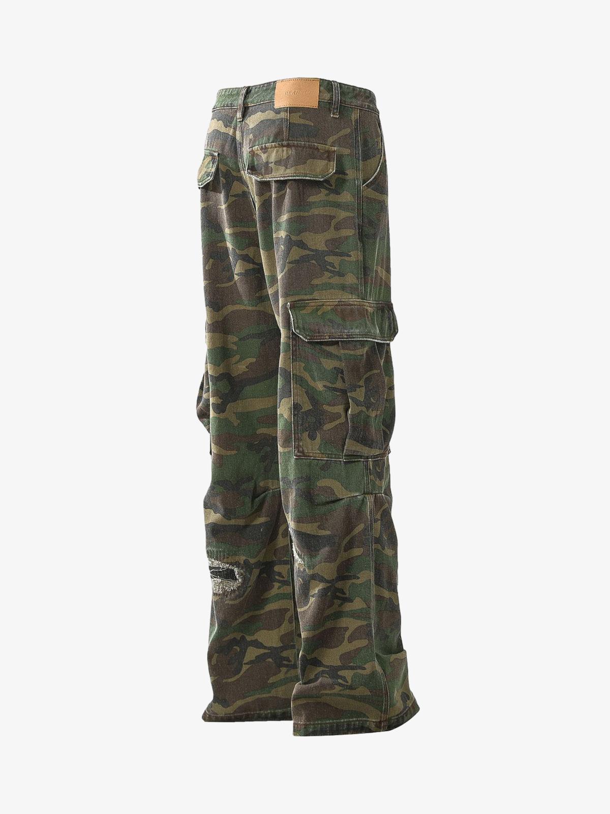 Boutique Mode Paris™ | Pantalon cargo évasé déchiré camouflage