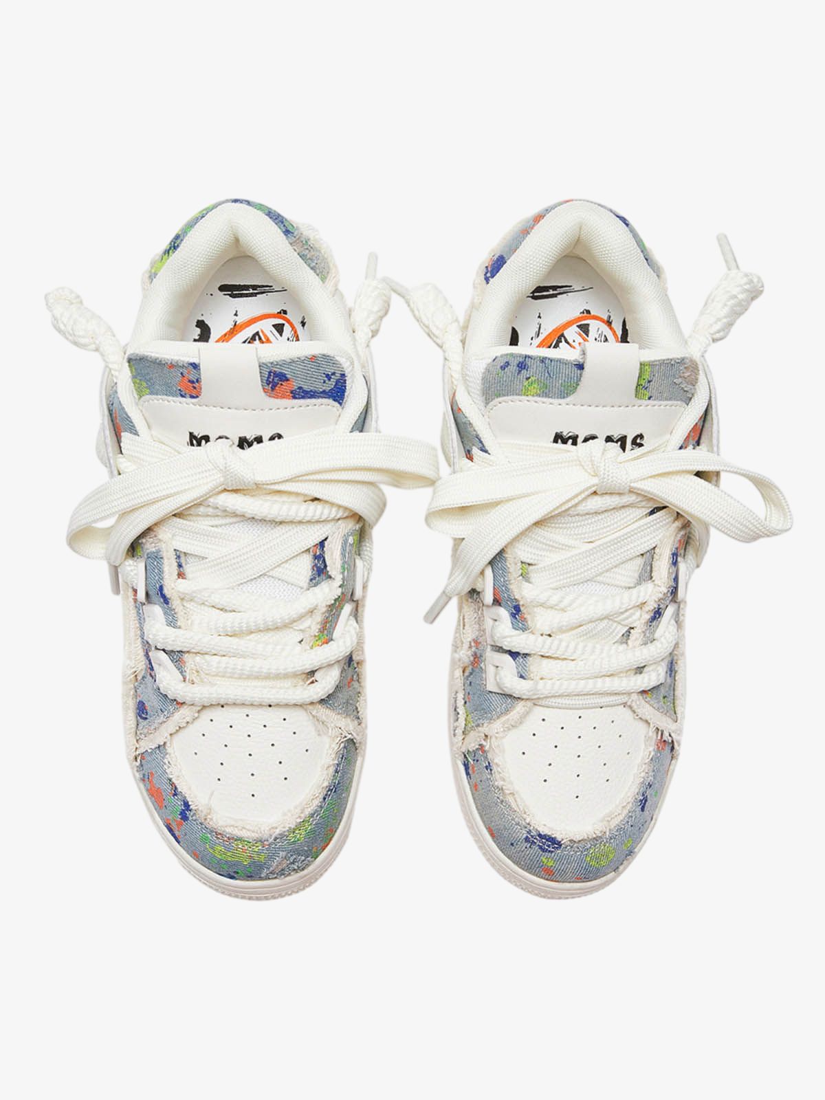 Boutique Mode Paris™ | Série Destruction Baskets à pompons contrastés