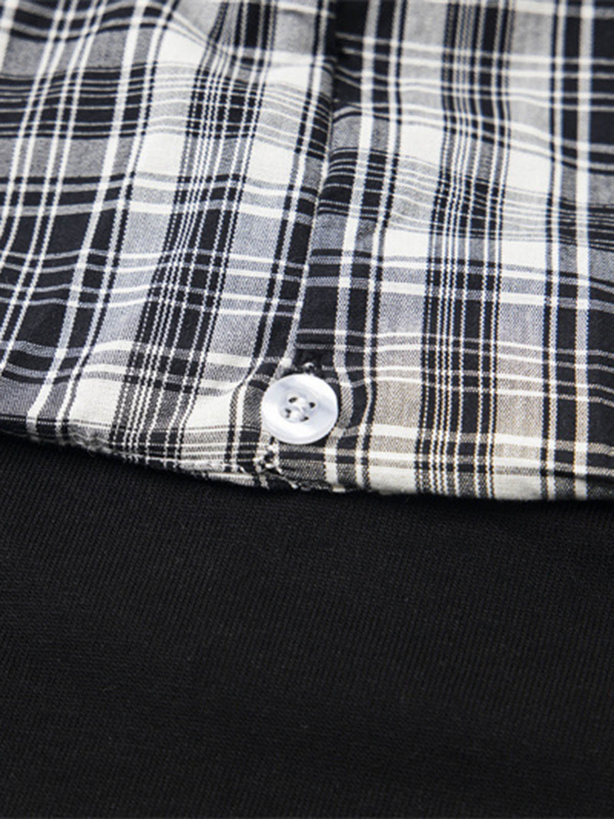 Boutique Mode Paris™ | T- shirt à capuche et cape à carreaux avec badge