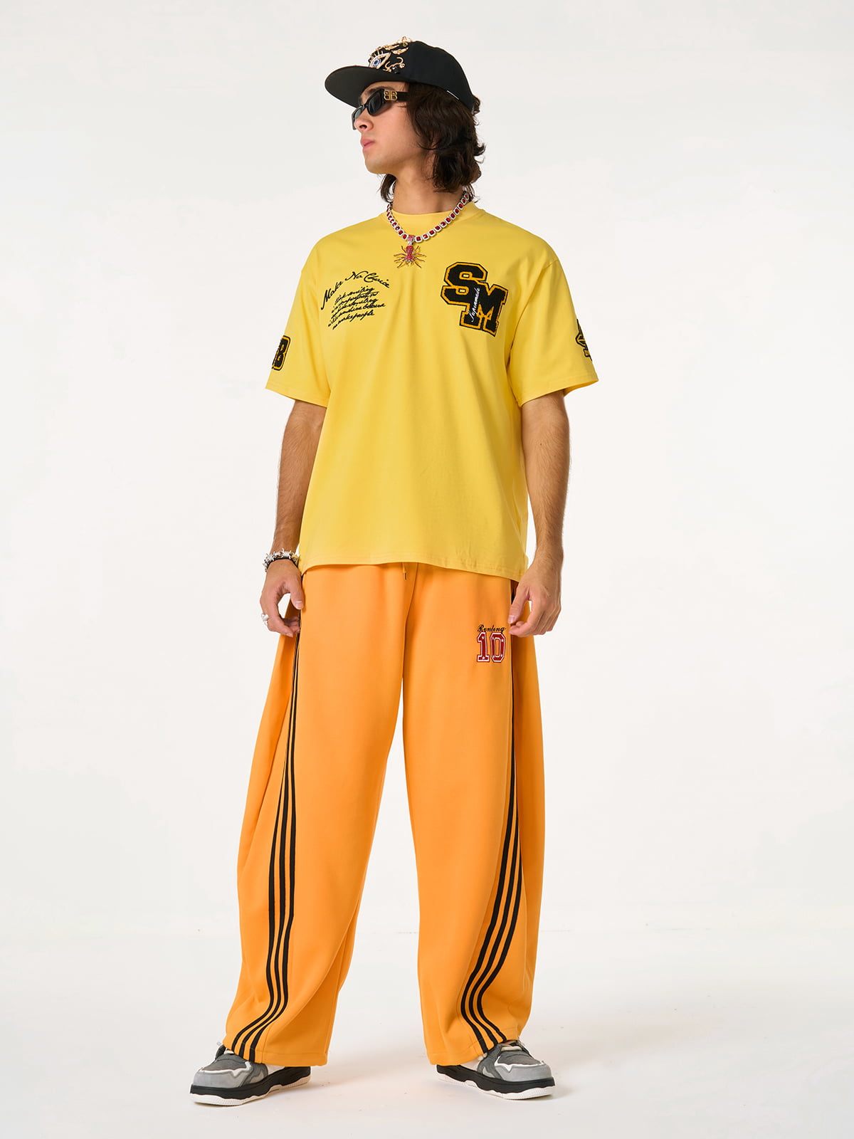 Boutique Mode Paris™ | Pantalon large à rayures latérales vintage style parachutiste