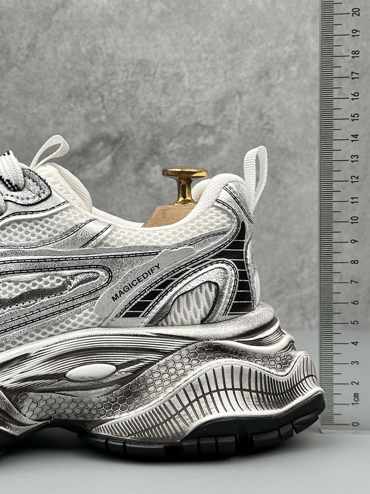 Boutique Mode Paris™ | Baskets de course à semelle épaisse