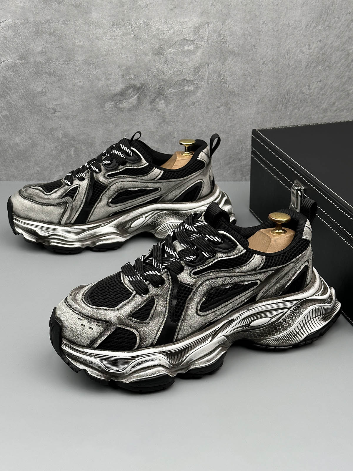 Boutique Mode Paris™ | Baskets de course à semelle épaisse